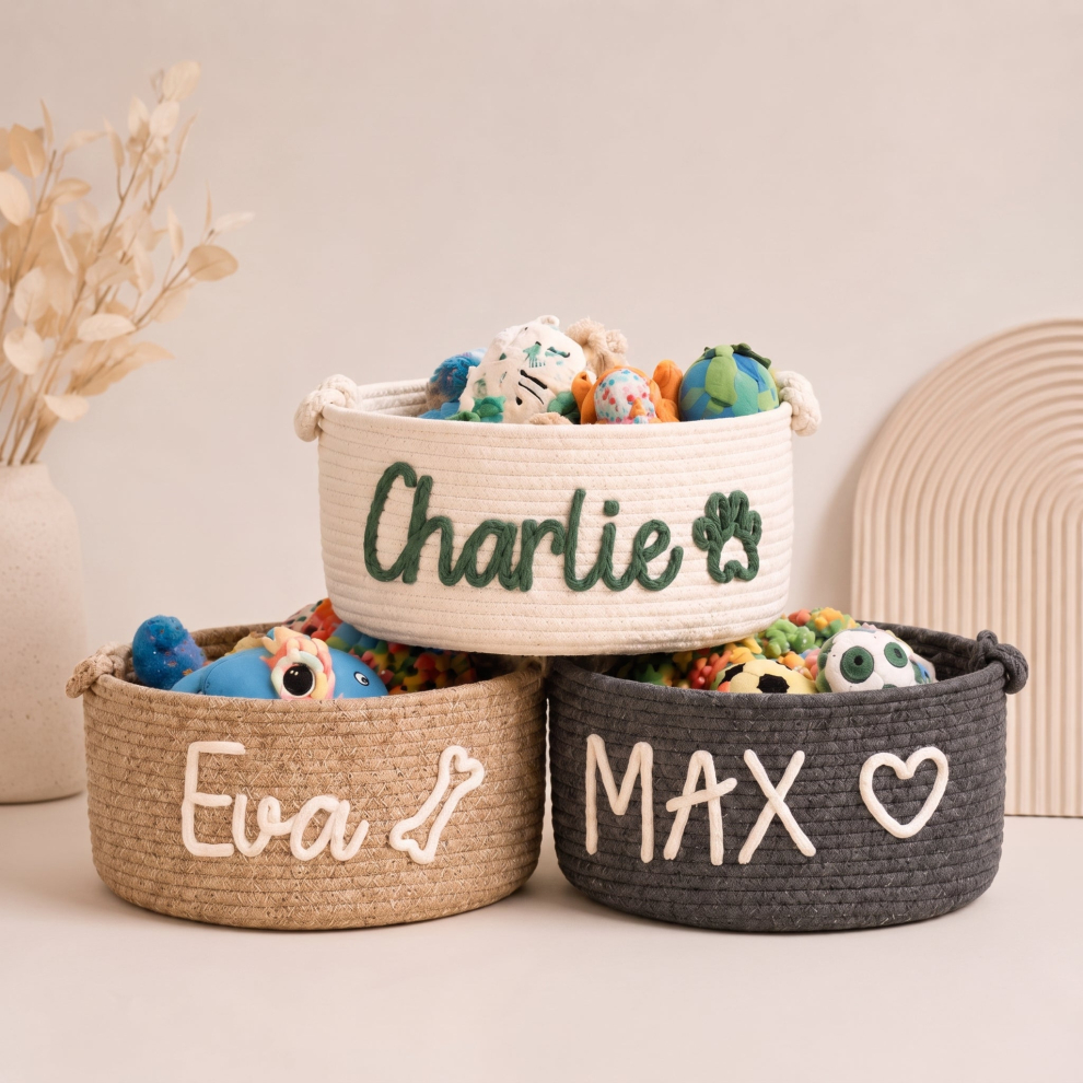 Personalized Dog Toy Basket – S / Cream